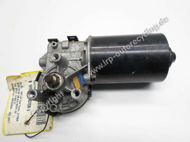 Audi A6 C5 original Wischermotor vorn 0390241140 BJ1997